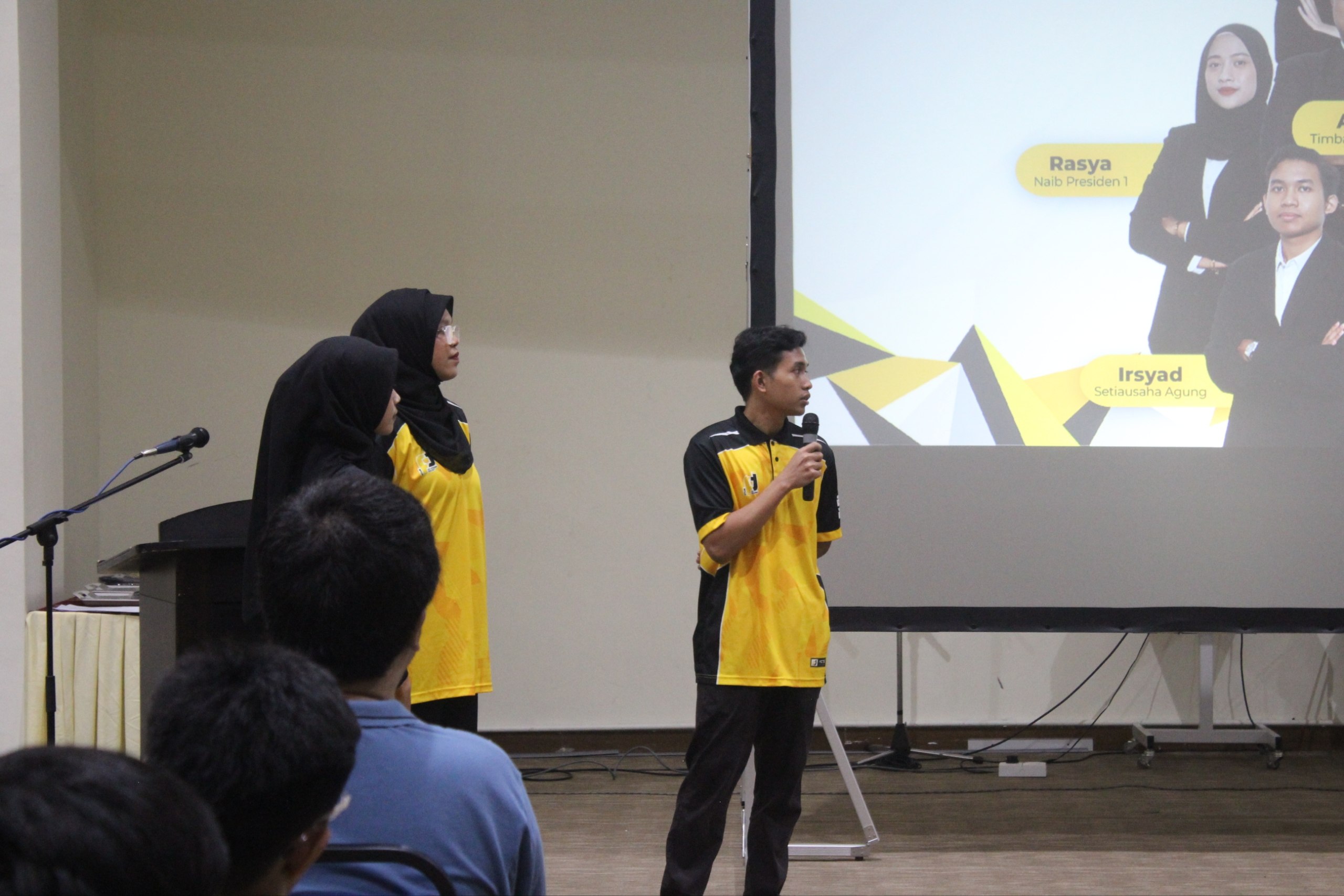 Orientation Facilitator